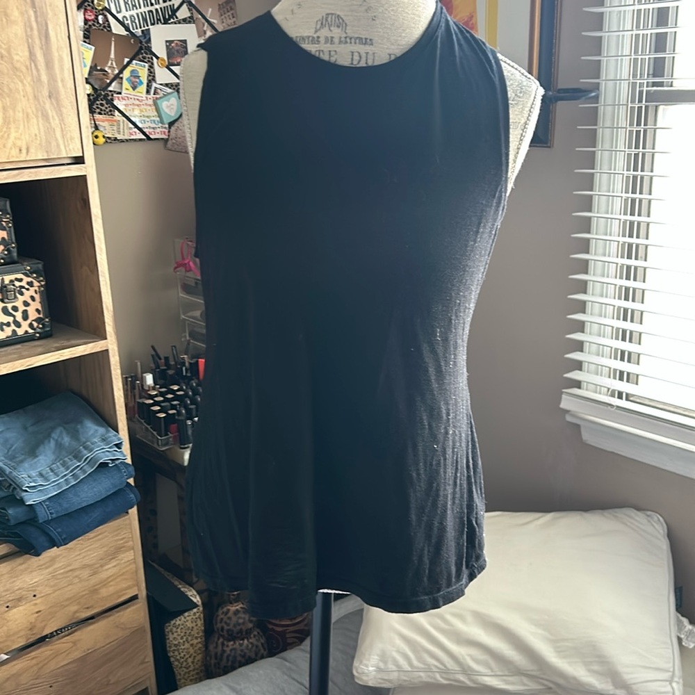 Gaiam Black Split Back Yoga Tank - Large